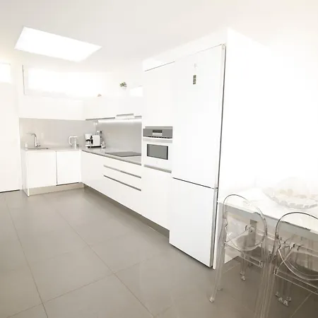 Apartment Fantastic With Sea Views *