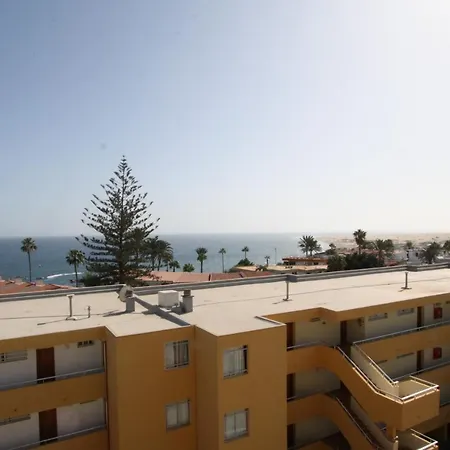 Fantastic With Sea Views Apartment